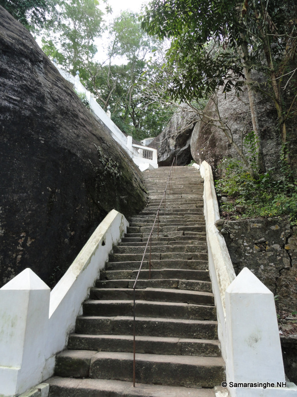 Mulkirigala Raja Maha Viharaya — view 3